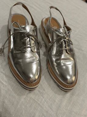Paolo Silver Metallic Slingback Lace-Up Oxfords with Tassels Very Gently Worn